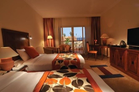 Resta Grand Resort