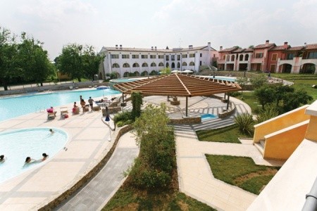 Hotel Manerba Del Garda Resort S Bazénem – Moniga Del Garda