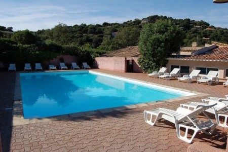 Olmuccio Club S Bazénem – Sainte Lucie – Porto Vecchio