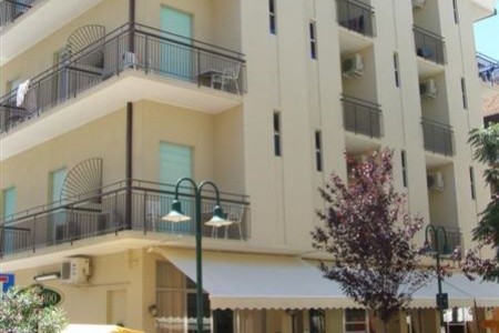 Hotel Leonardo