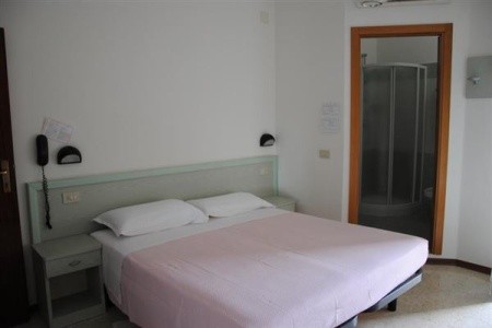 Hotel Leonardo