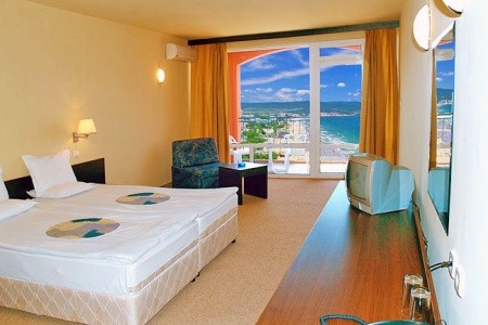 Hotel Karina Beach