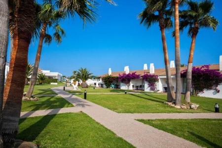 Hotel Casas Del Lago – Adults Only