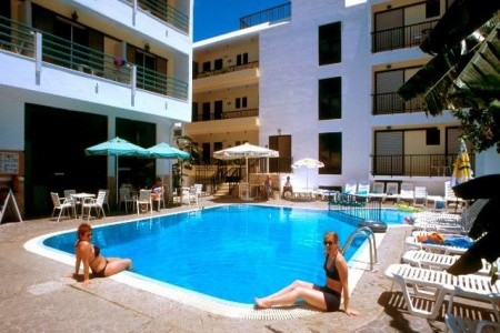 Poseidon Hotel & Apartments