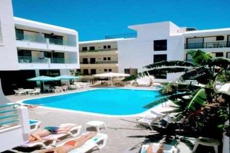 Poseidon Hotel & Apartments