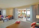 BEACHCOMBER LE VICTORIA