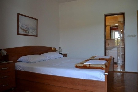 Apartments Ankica