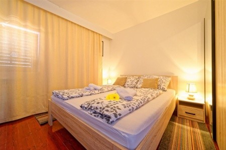 Apartments Tanushaj
