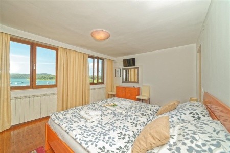 Apartments Tanushaj