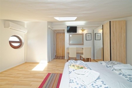 Apartments Tanushaj