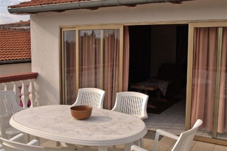 Apartments Verka