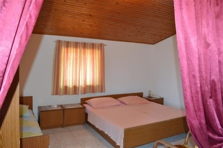Apartments Verka