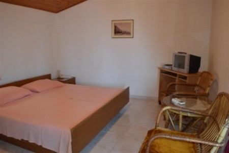 Apartments Verka