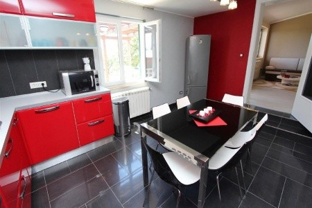 Holiday House Flego