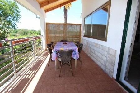 Holiday House Flego