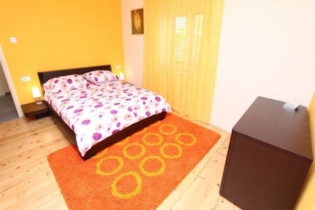 Holiday House Flego