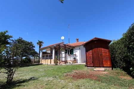 Holiday House Flego