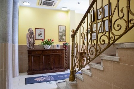 Hotel The Best