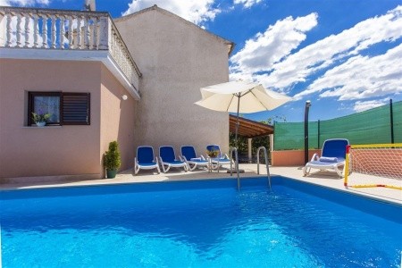 Holiday House Marija