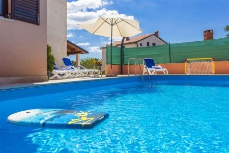 Holiday House Marija