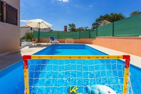 Holiday House Marija