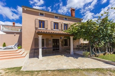 Holiday House Marija