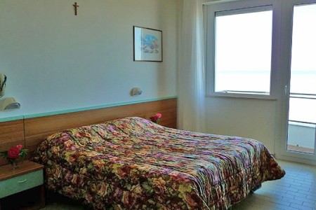 Hotel Gabbiano 3* S Bazénem Pig– Senigallia