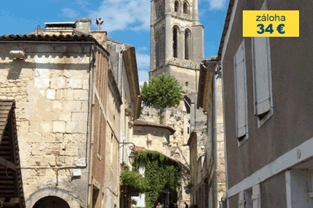 K pevnosti Boyard a vinicím Bordeaux letecky