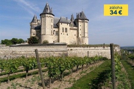 K pevnosti Boyard a vinicím Bordeaux letecky