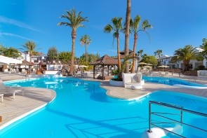 H10 Sentido White Suites