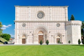 Bazilika Santa Maria di Collemaggio