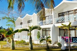 Coral Azur Beach Resort (Mon Choisy)
