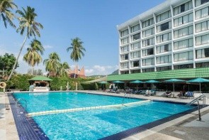 Holiday Inn Resort