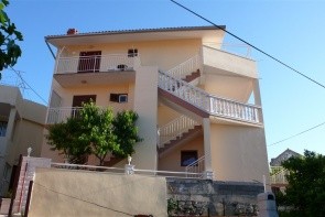Primošten / Apartmánový Dům Huljev