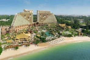 Centara Grand Mirage Beach Resort Pattaya