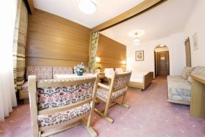 Val Sinestra Apartments