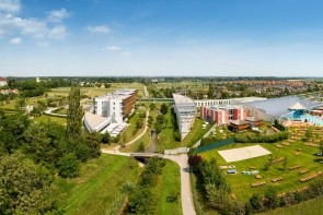 Therme Laa Hotel & Spa