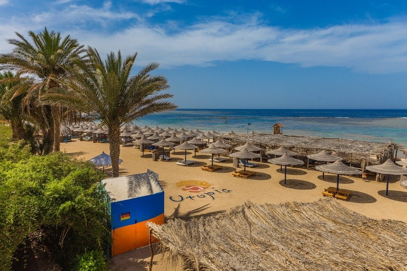 Pláž Hneď vedľa hotela Sosopoli sa nachádza dlhá, krásna piesočná pláž.